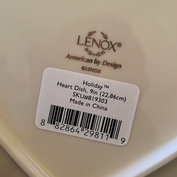Lenox holiday heart dish - 9in - Picture 2 of 3
